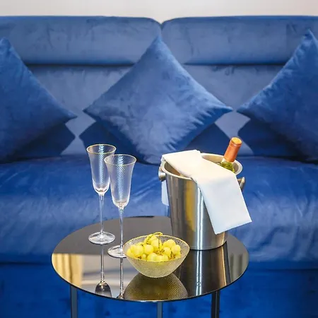 Dimora Doria D'angri Bed & Breakfast Naples