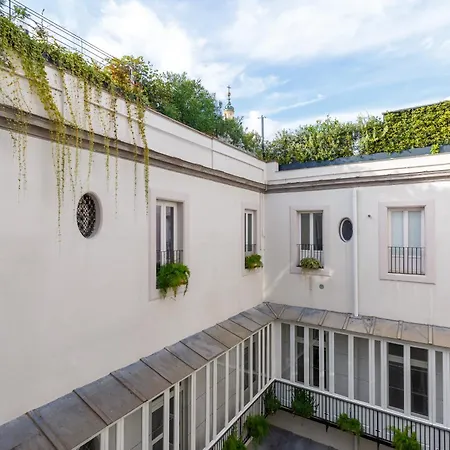 Dimora Doria D'angri Bed & Breakfast Neapel