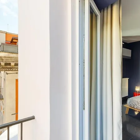 Bed & Breakfast Dimora Doria D'angri Neapel